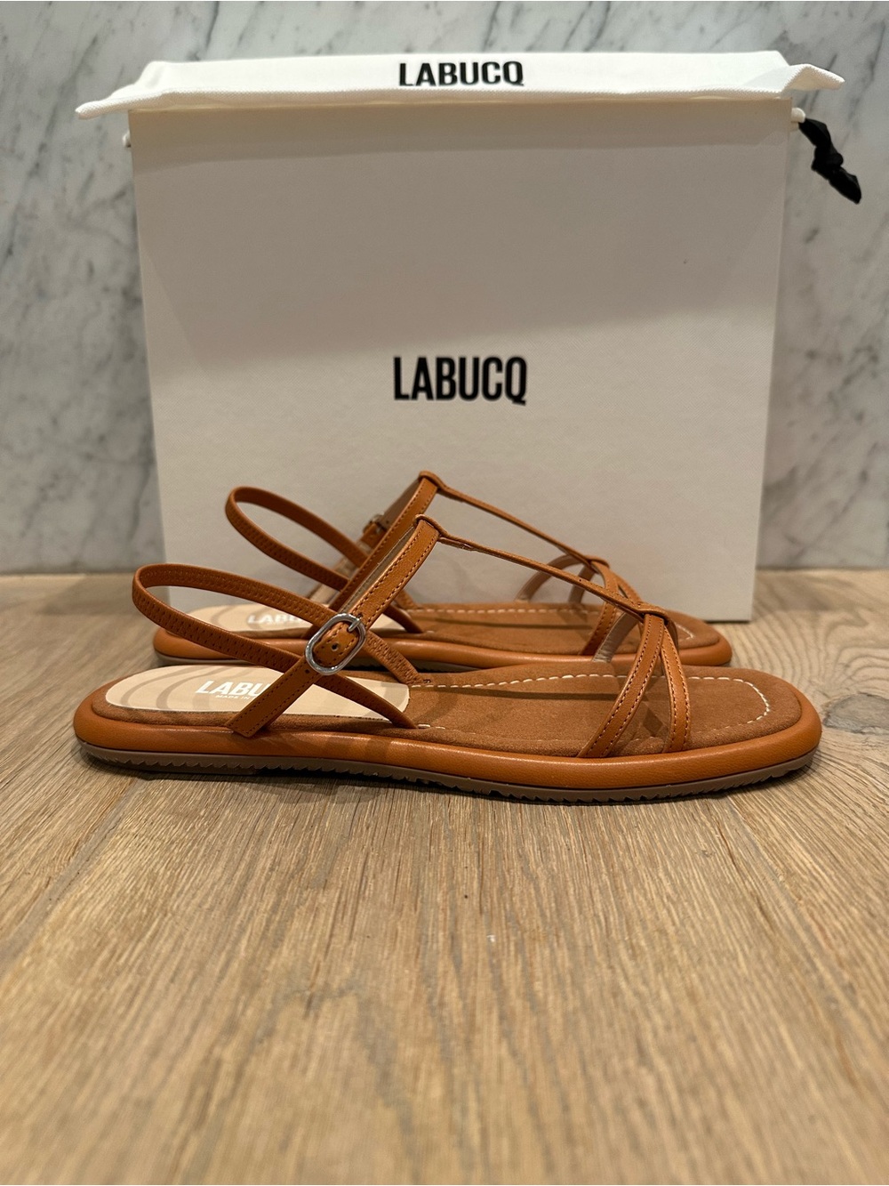 NWT Labucq Ida Sandal in Tan - Picture 4 of 13